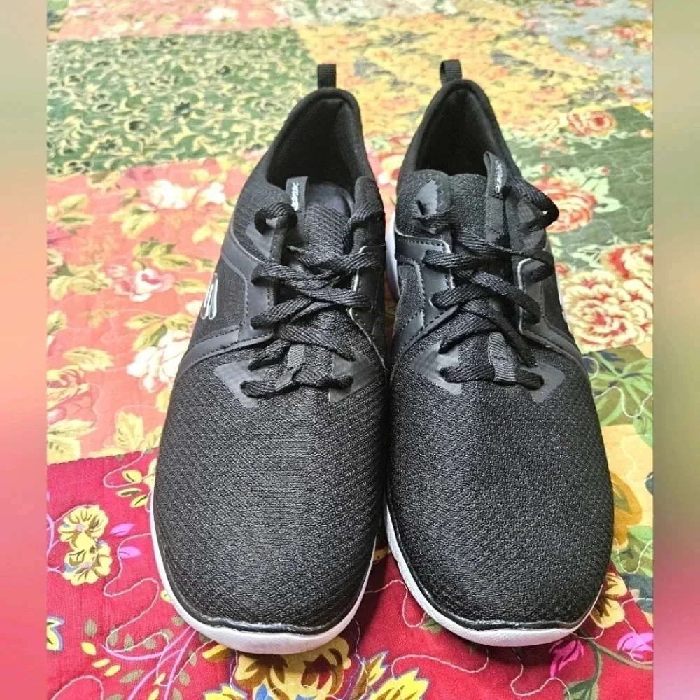Sketchers - Picture 4 of 7